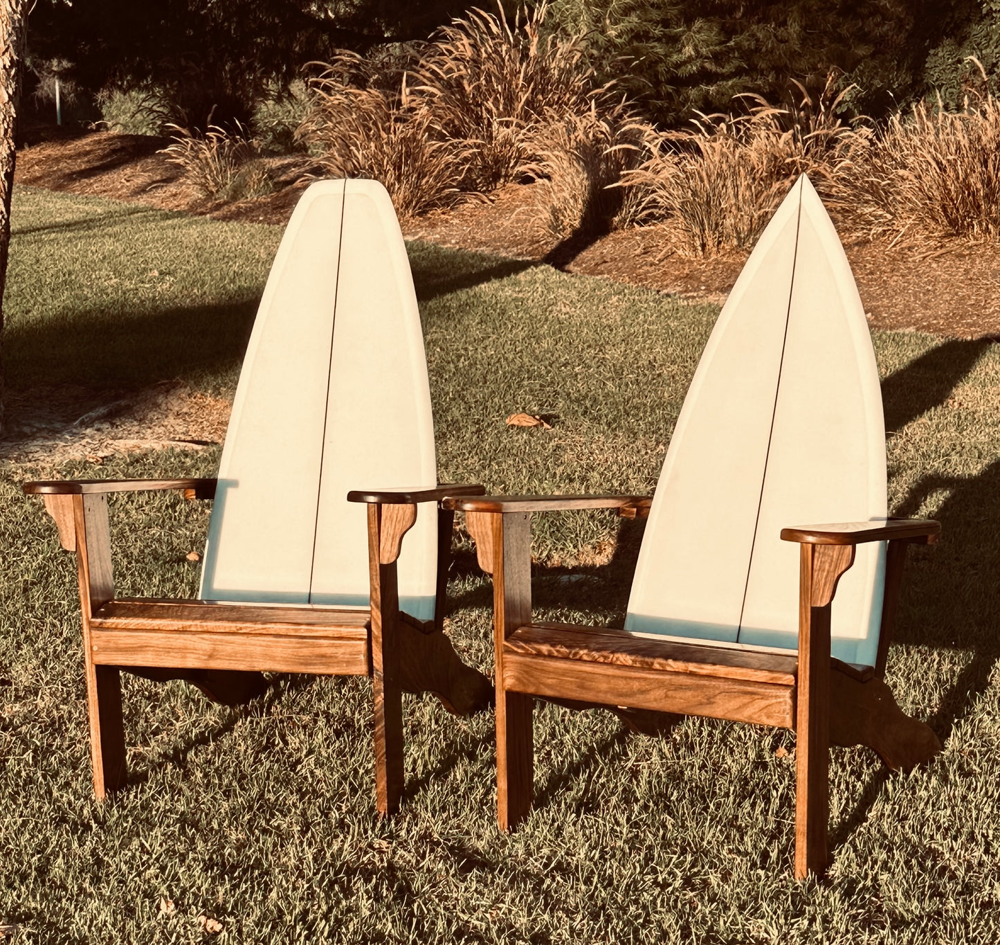 White fin. MEDIUM. WALNUT set of 2